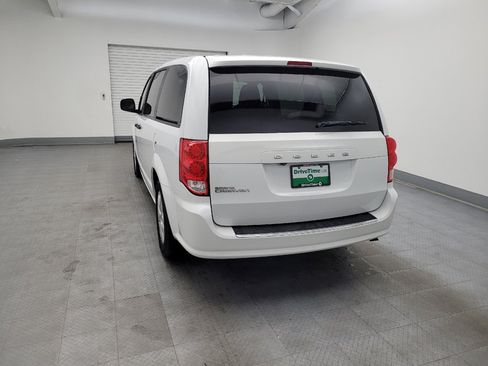 Used 2019 Dodge Grand Caravan SE image 6