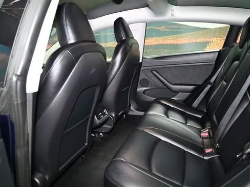 Used 2023 Tesla Model 3 Standard Range RWD image 47