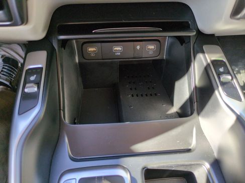 Used 2023 Kia Sorento S w/ Panoramic Sunroof Package FWD image 29