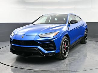 Used 2022 Lamborghini Urus AWD/4WD video 1