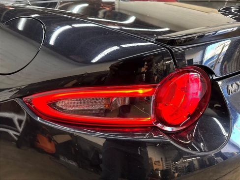 Used 2022 MAZDA MX-5 Miata Grand Touring w/ Weather Package RWD image 29