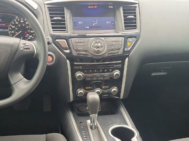 Used 2019 Nissan Pathfinder S AWD/4WD image 27