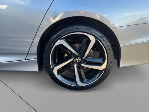 Used 2021 Honda Accord Sport image 15