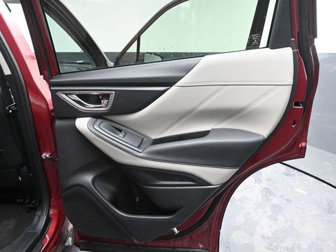 Used 2024 Subaru Forester Limited image 21