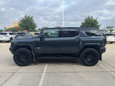 Used 2025 GMC Hummer EV 2X AWD/4WD image 3