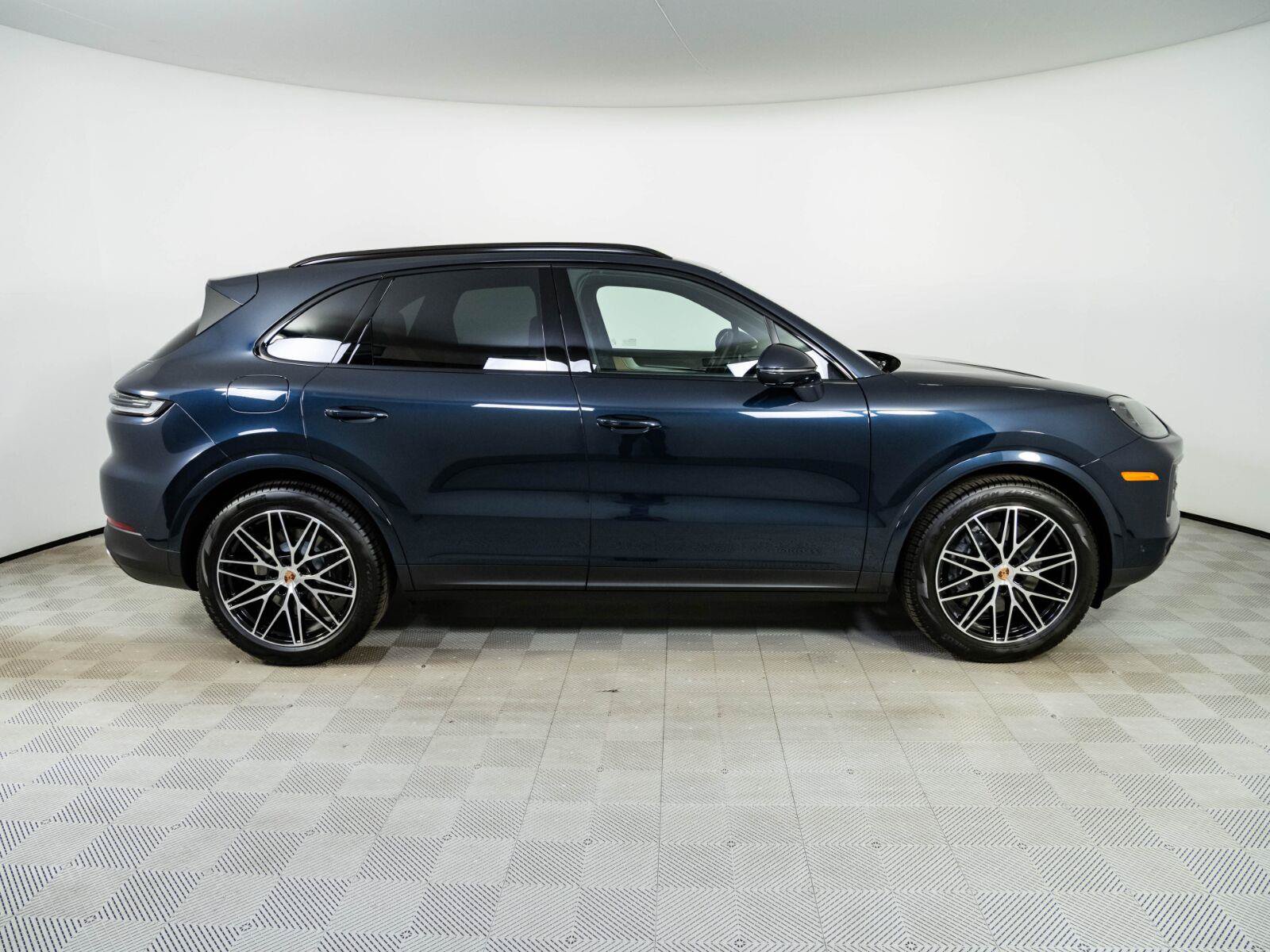 New 2026 Porsche Cayenne AWD/4WD image 28