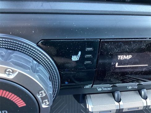 Certified 2025 Toyota Tacoma SR5 image 22