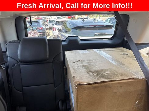 Used 2017 GMC Yukon Denali w/ Open Road Package AWD/4WD image 15
