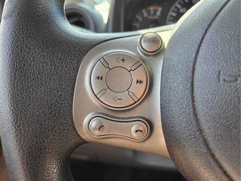 Used 2015 Nissan NV200 FWD image 33