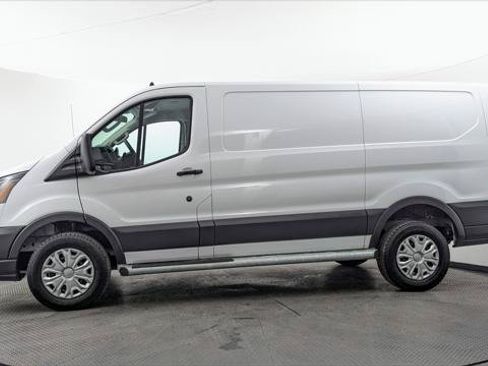 Used 2025 Ford Transit 250 Low Roof w/ Exterior Upgrade Package RWD image 3