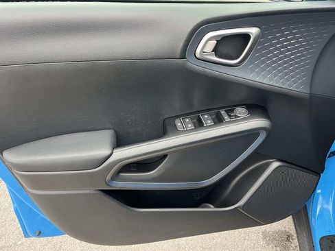 Used 2023 Kia Soul EX image 26