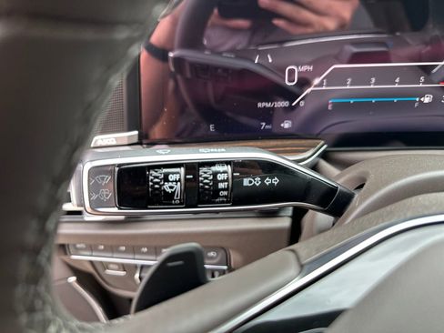 New 2026 Cadillac Escalade Luxury w/ Touring Package AWD/4WD image 38