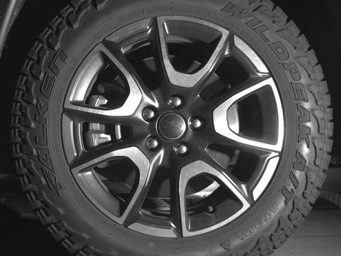 Used 2025 Jeep Compass Trailhawk image 12