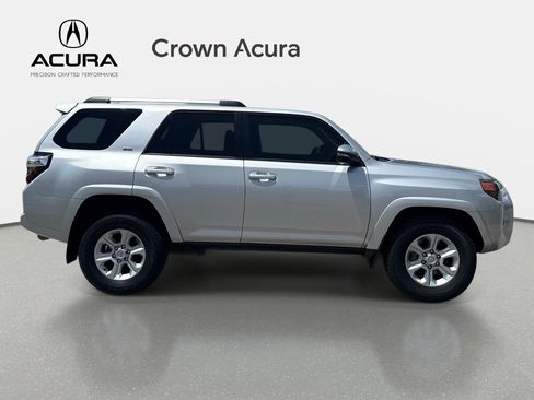 Used 2023 Toyota 4Runner SR5 Premium w/ Moonroof Package RWD image 5
