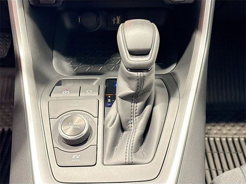 New 2025 Toyota RAV4 LE image 15