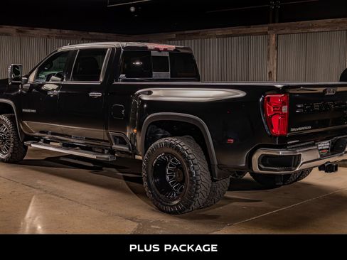 Used 2020 Chevrolet Silverado 3500 LTZ w/ LTZ Plus Package image 7