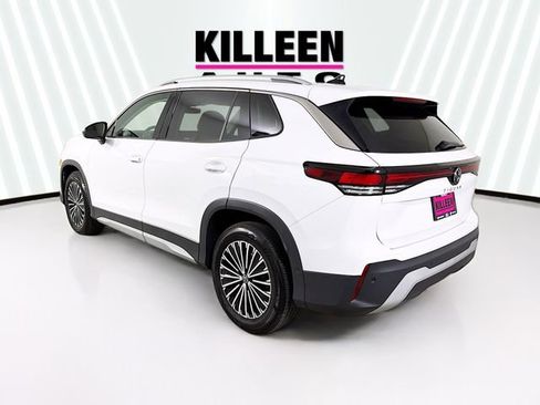 Used 2025 Volkswagen Tiguan S image 5