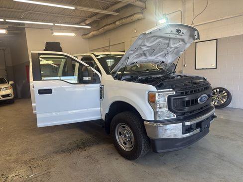 Used 2022 Ford F350 XL w/ Power Equipment Group image 7