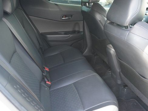 Used 2020 Toyota C-HR Limited FWD image 19
