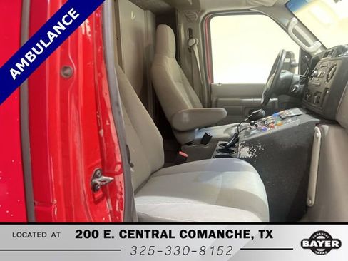 Used 2013 Ford E-450 and Econoline 450 Super Duty w/ Ambulance Prep Pkg image 20