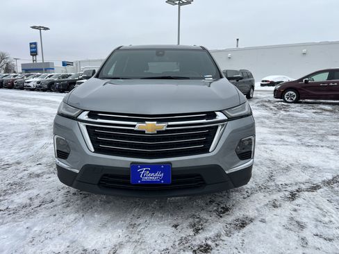 Certified 2023 Chevrolet Traverse LT image 3