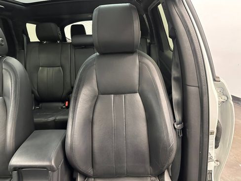 Used 2018 Land Rover Discovery Sport HSE image 21