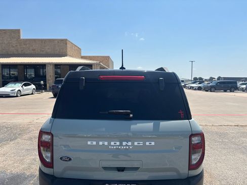 Used 2024 Ford Bronco Sport Outer Banks w/ Tech Package AWD/4WD image 4
