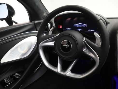 Used 2025 McLaren GTS RWD image 27
