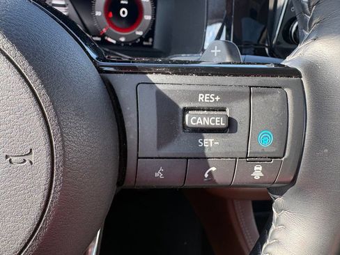Used 2023 Nissan Pathfinder Platinum w/ Cargo Package AWD/4WD image 19