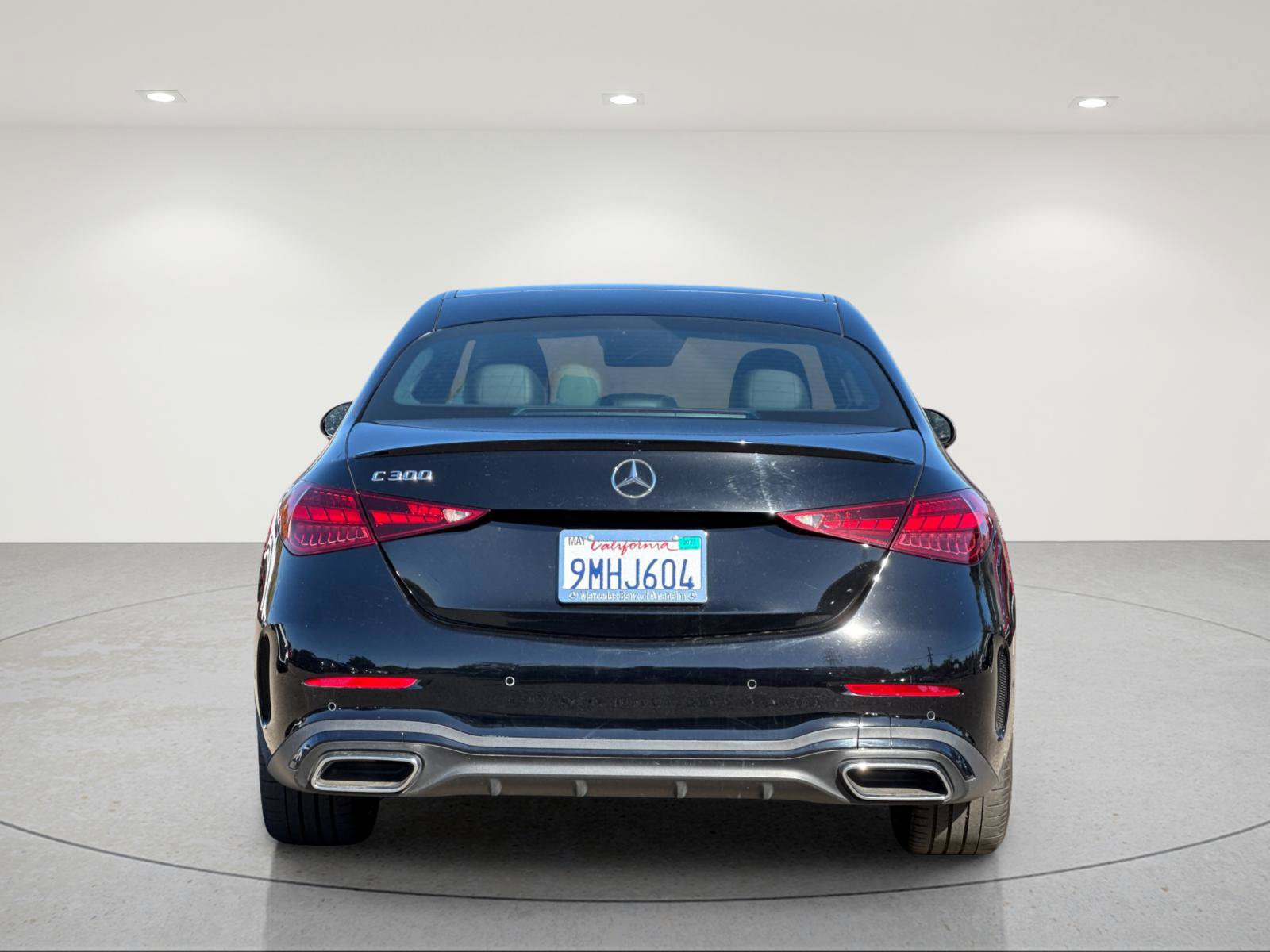 Used 2024 Mercedes-Benz C 300 Sedan image 3