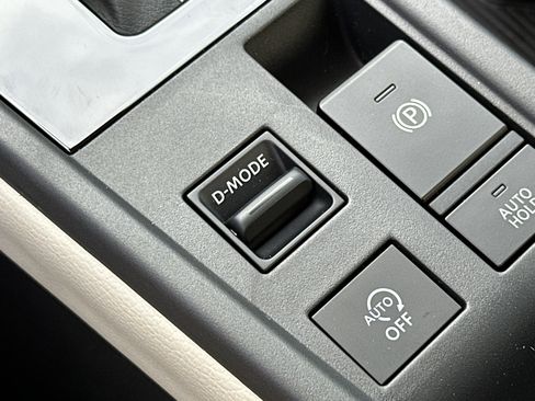 New 2026 Nissan Sentra SL w/ Floor Mat Package image 31