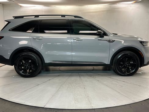 Used 2023 Kia Sorento S AWD/4WD image 7