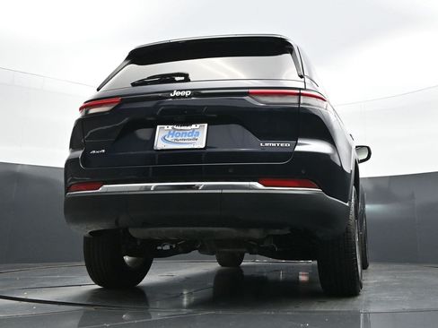 Used 2023 Jeep Grand Cherokee Limited AWD/4WD image 29