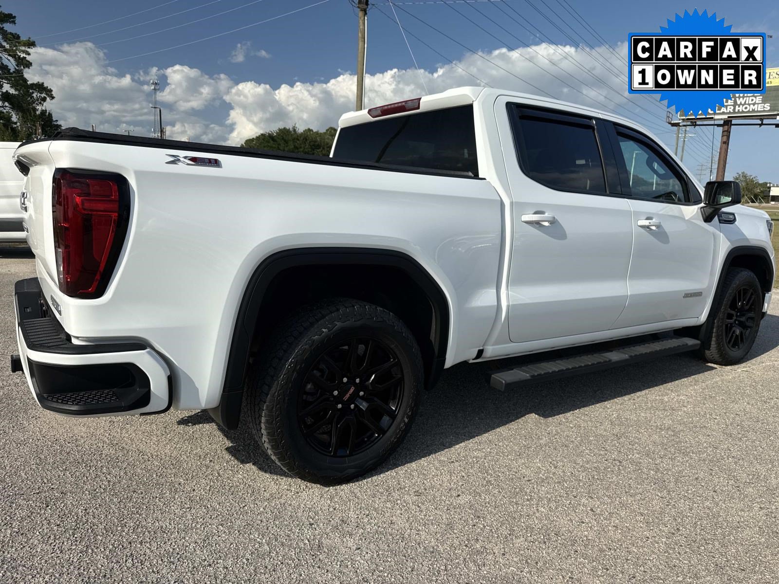 Used 2024 GMC Sierra 1500 Elevation w/ X31 Off-Road Package AWD/4WD image 4