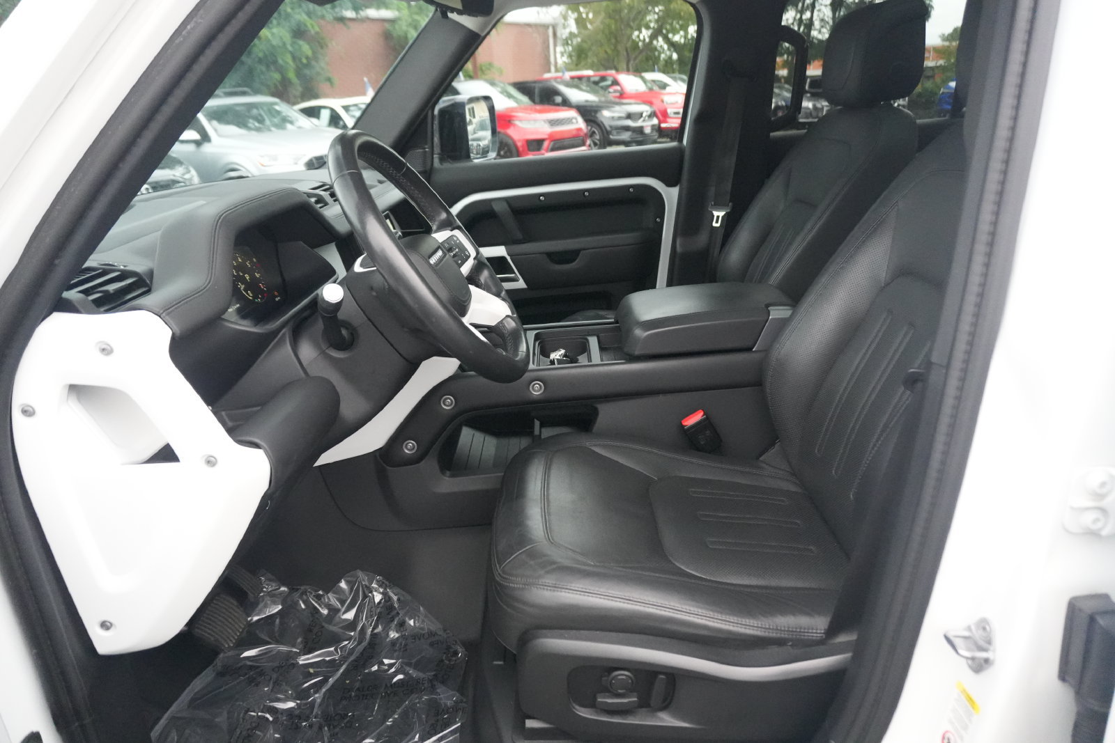 Used 2020 Land Rover Defender 110 HSE AWD/4WD image 15