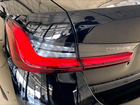 New 2026 BMW 330i 330i w/ Convenience Package image 14