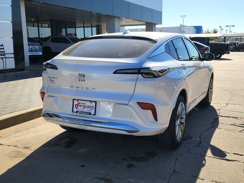 New 2026 Buick Envista Avenir image 4