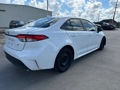 Used 2024 Toyota Corolla LE FWD image 7