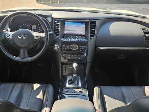 Used 2017 INFINITI QX70 2WD w/ Premium Package image 37