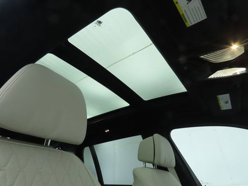 New 2026 BMW X7 xDrive40i w/ Executive Package image 19