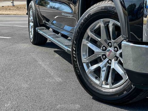 Used 2019 GMC Sierra 1500 SLT w/ SLT Premium Package image 2