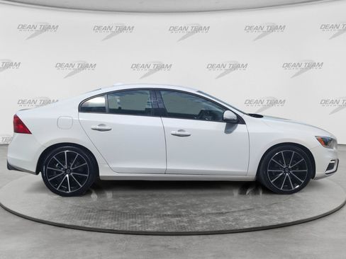 Used 2018 Volvo S60 T5 Dynamic w/ Vision Package FWD image 9