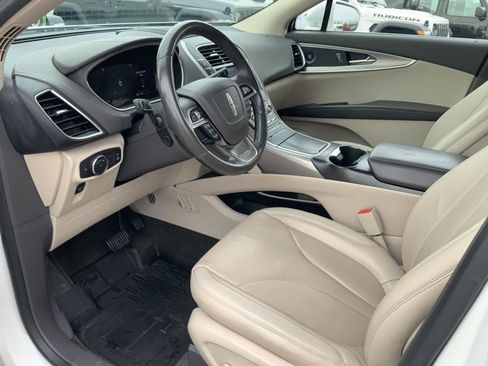 Used 2020 Lincoln Nautilus Reserve image 27