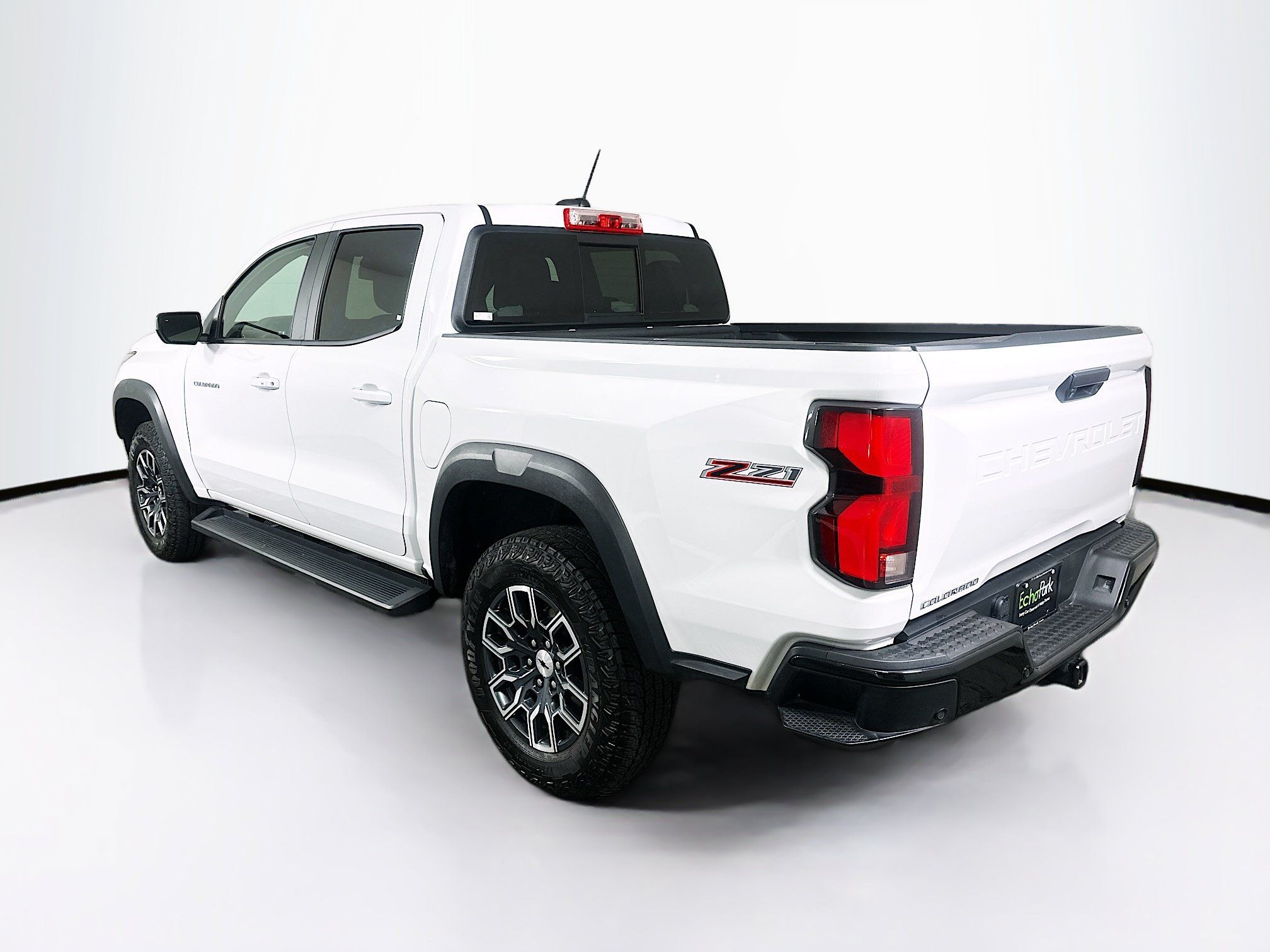 Used 2024 Chevrolet Colorado Z71 w/ Z71 Convenience Package 2 AWD/4WD image 5