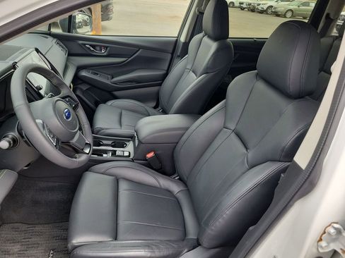 Used 2025 Subaru Ascent Bronze Edition image 16