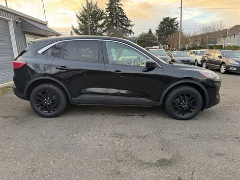 Used 2022 Ford Escape SE AWD/4WD image 7