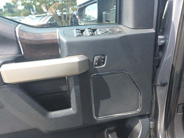 Used 2022 Ford F250 Lariat w/ Lariat Ultimate Package AWD/4WD image 12