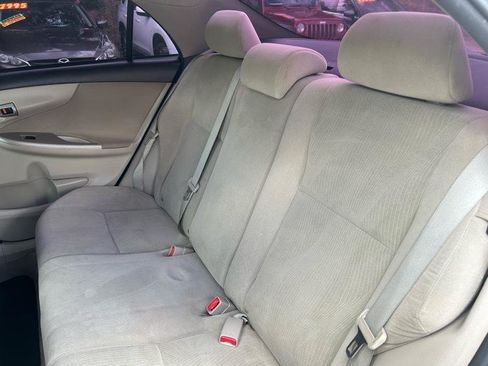 Used 2012 Toyota Corolla LE FWD image 15