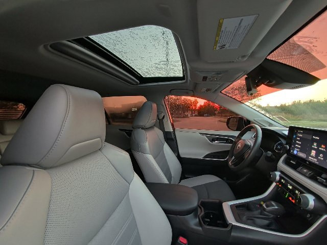 Used 2024 Toyota RAV4 Limited FWD image 4