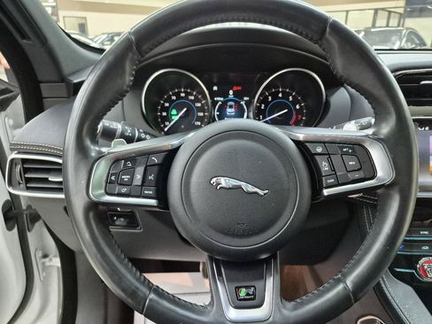 Used 2018 Jaguar F-PACE R-Sport AWD/4WD image 32